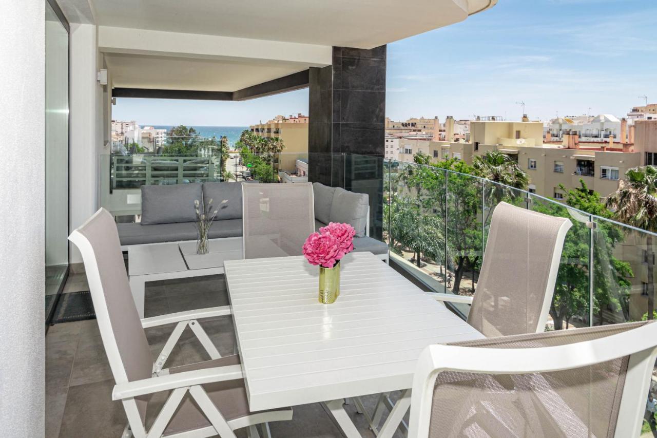 Inf45P- Modern 3 Bed City Apartment Next To Beach Estepona Buitenkant foto
