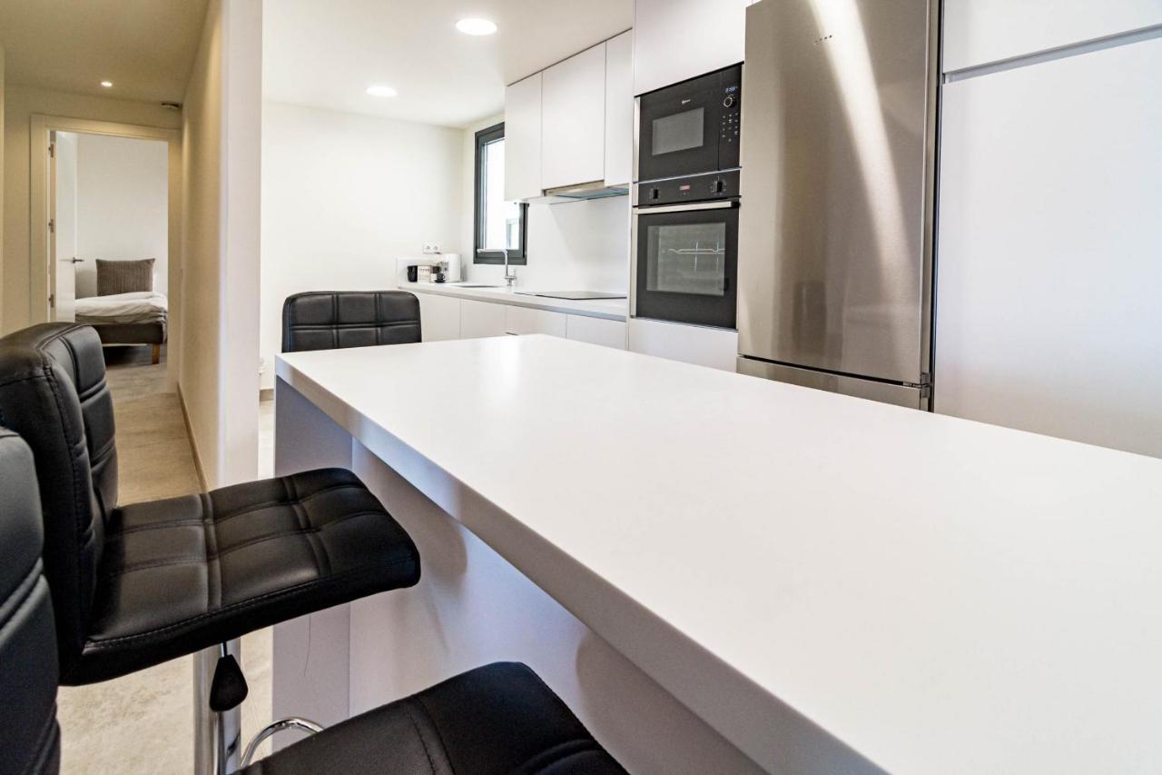 Inf45P- Modern 3 Bed City Apartment Next To Beach Estepona Buitenkant foto