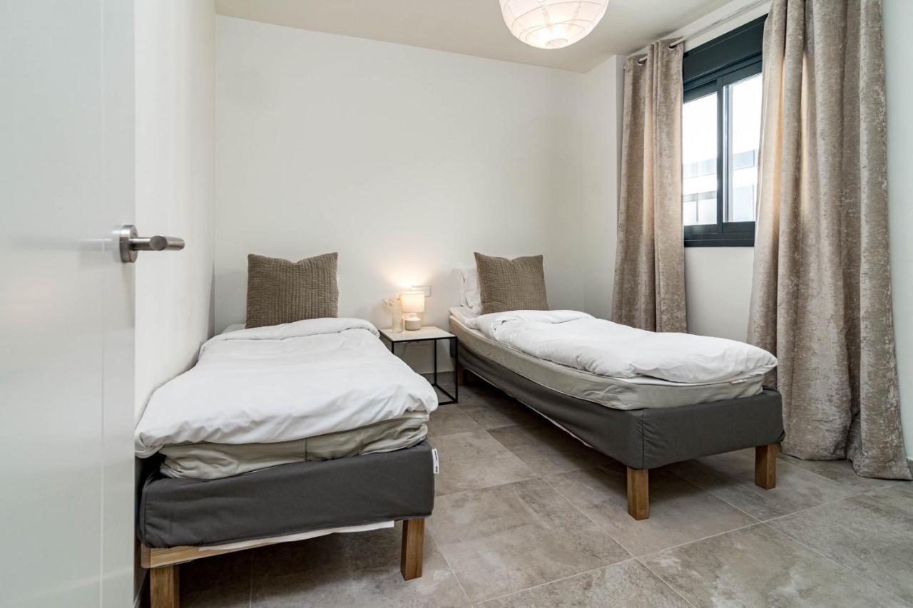 Inf45P- Modern 3 Bed City Apartment Next To Beach Estepona Buitenkant foto